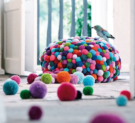 yarn-pompoms