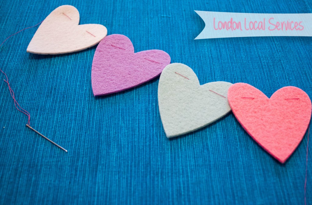 diy-valentine-garland-3