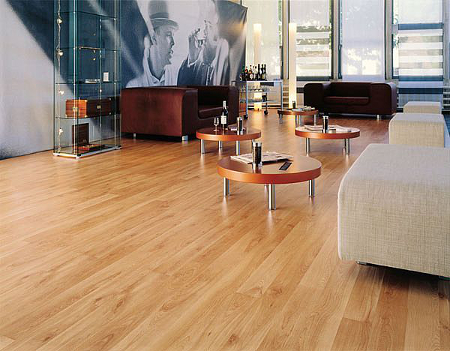 Thoroughly cleaned laminate flooring